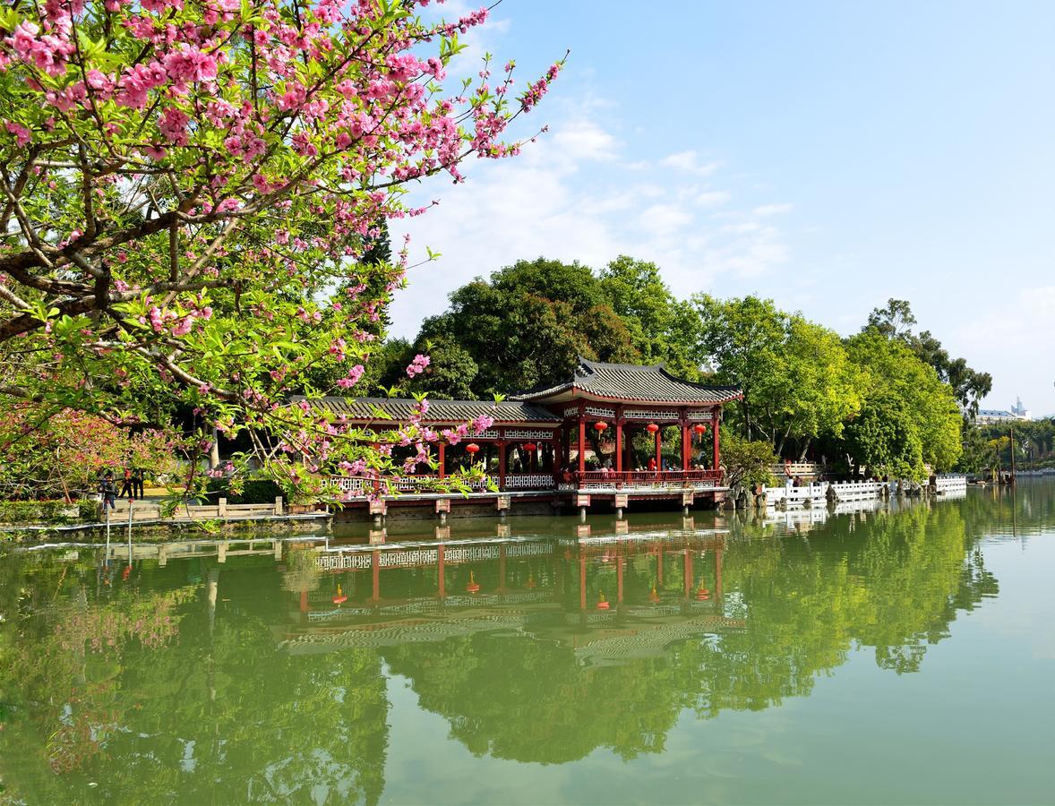 Fuzhou Lakeside Hotel Екстериор снимка